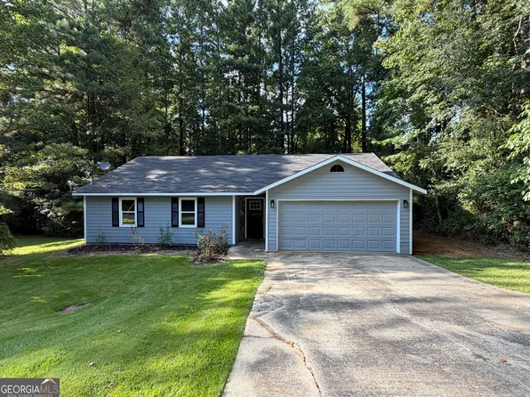 613 Blue Flag Ln, Fairburn, GA 30213