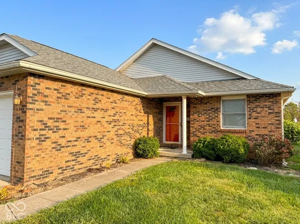 1147 Cottage Cir, Seymour, IN 47274