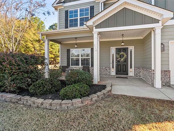 3rd image of 204 Clear Springs Ct