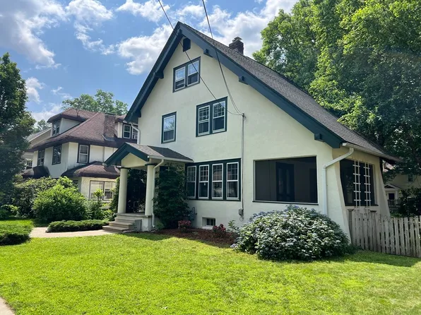 21 Roseland Ter, Longmeadow, MA 01106