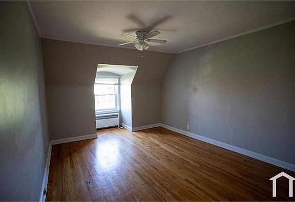 4th image of 12700 Shaker Blvd