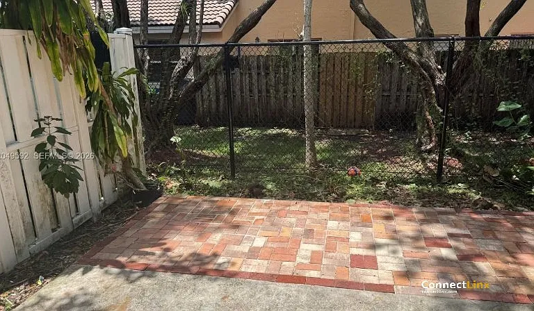 9064 NW 54th St — Photo 16