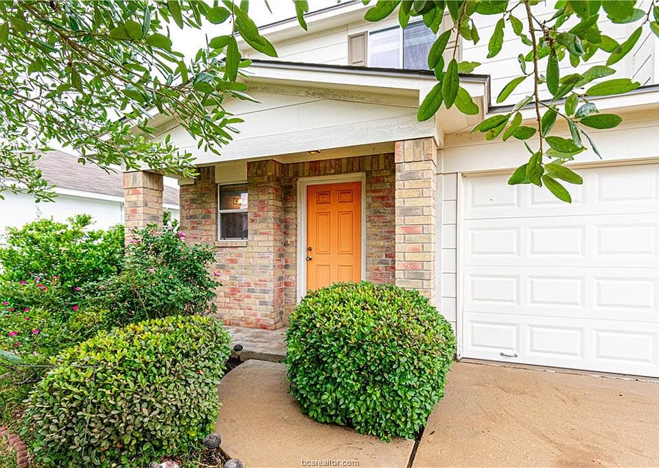 1st image of 15217 Meredith Ln