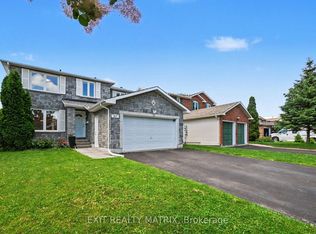 627 Chenier Way, Ottawa, ON K4A1R5