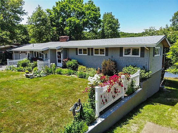 3rd image of 11 James St