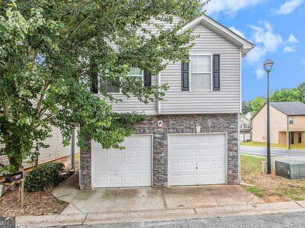 1590 Potomac Ct, Atlanta, GA 30349