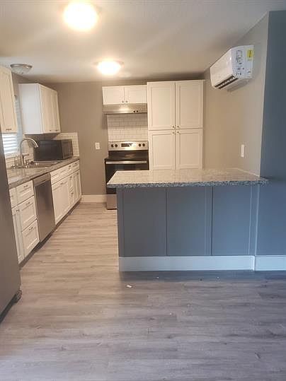 1st image of 510 Glen Cv Unit 4
