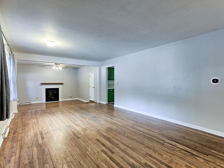 1521 Crestmore Pl — Photo 7