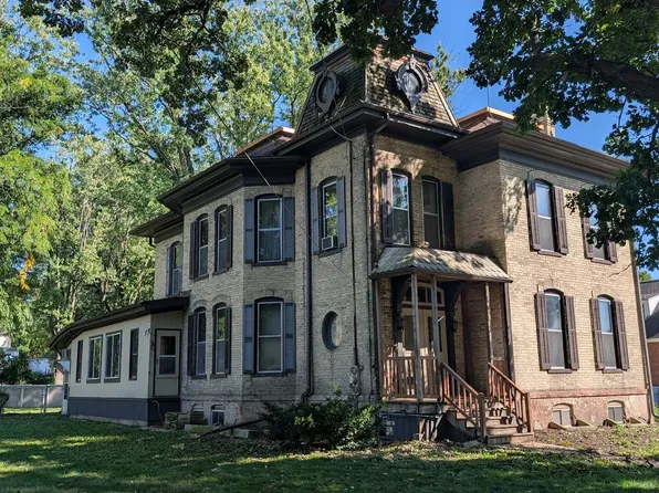 623 South 12th STREET, Watertown, WI 53094
