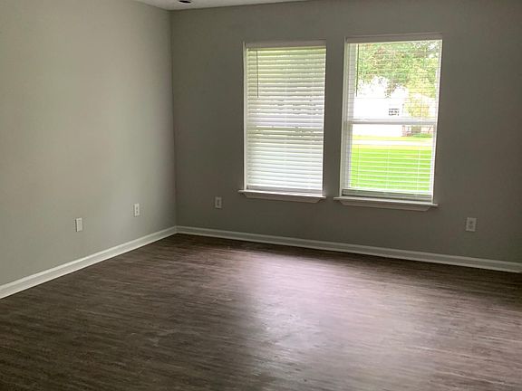 4th image of 1037 Yupon St