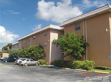 1st image of 4655 Palm Ave APT 304