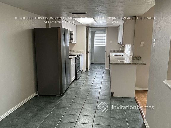 5th image of 2813 Dove Meadow Dr