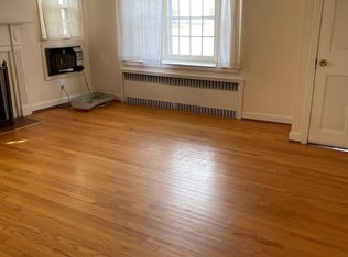 82 Dover Rd FLOOR 1, West Hartford, CT 06119