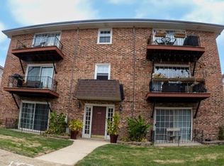 7048 Oconnell Dr APT 1W, Chicago Ridge, IL 60415