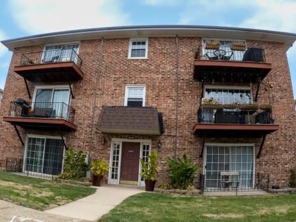 7048 Oconnell Dr APT 1W, Chicago Ridge, IL 60415