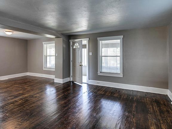 5th image of 329 Rose Ln