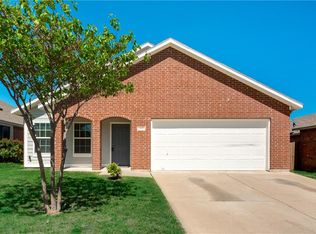 6656 Happy Trails Dr, Dallas, TX 75241