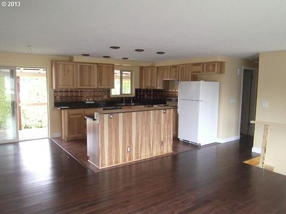 2nd image of 3407 NE 148th Ave