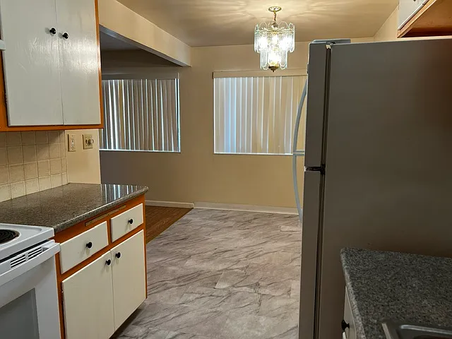 779 Deland Ave #4 — Photo 7