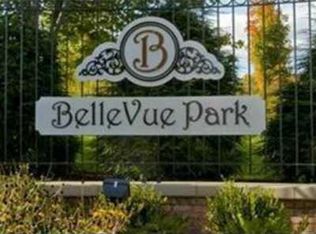 301 Wealdstone Rd, Cranberry Twp, PA 16066