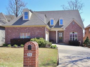 31 Glasgow Ct, Little Rock, AR 72211