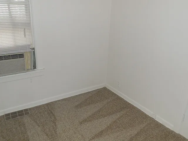 809 W 6th St #F — Photo 7