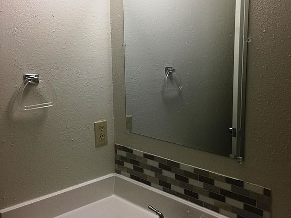 2nd image of 4421 Aberdeen Dr