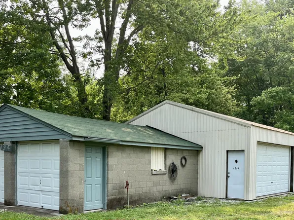 1312 Tile Factory Ln, Louisville, KY 40213