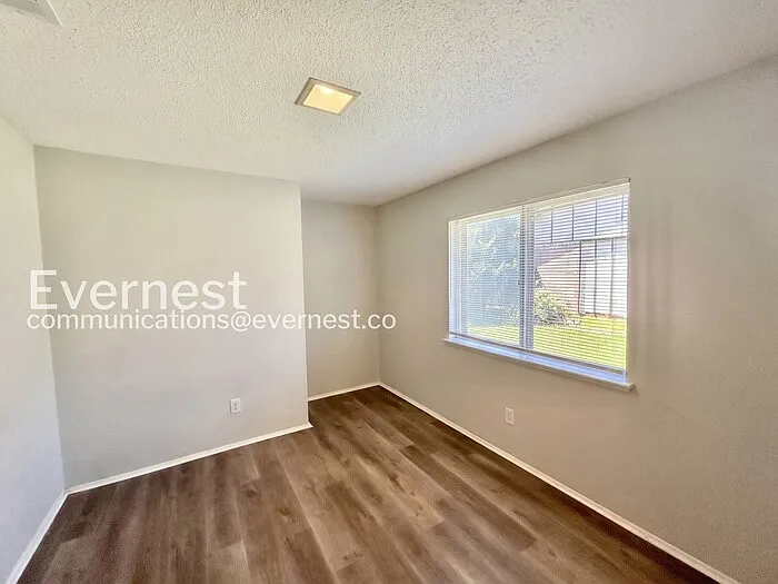 1505 Hanover Dr — Photo 14