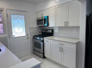 (Undisclosed Address), Farmingdale, NY 11735