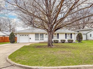 1612 Cornell Dr, Champaign, IL 61821