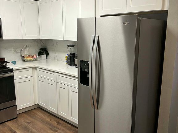 2nd image of 2816 Rutgers Cir