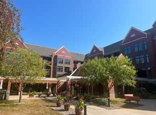 500 County Road B Rd W #100, Roseville, MN 55113