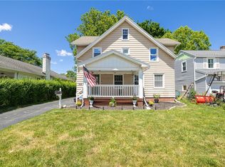 320 Harwick Rd, Rochester, NY 14609