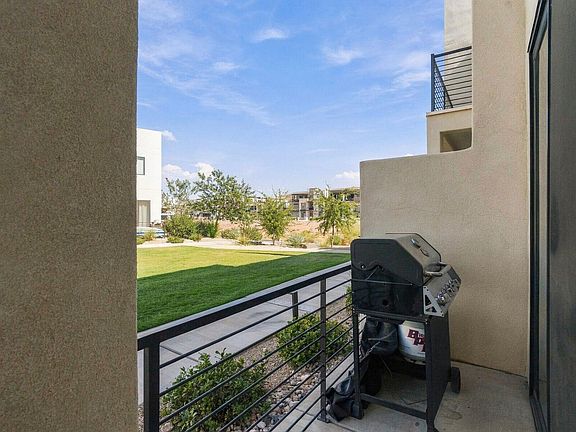 4th image of 710 W Akoya Pearl St #85