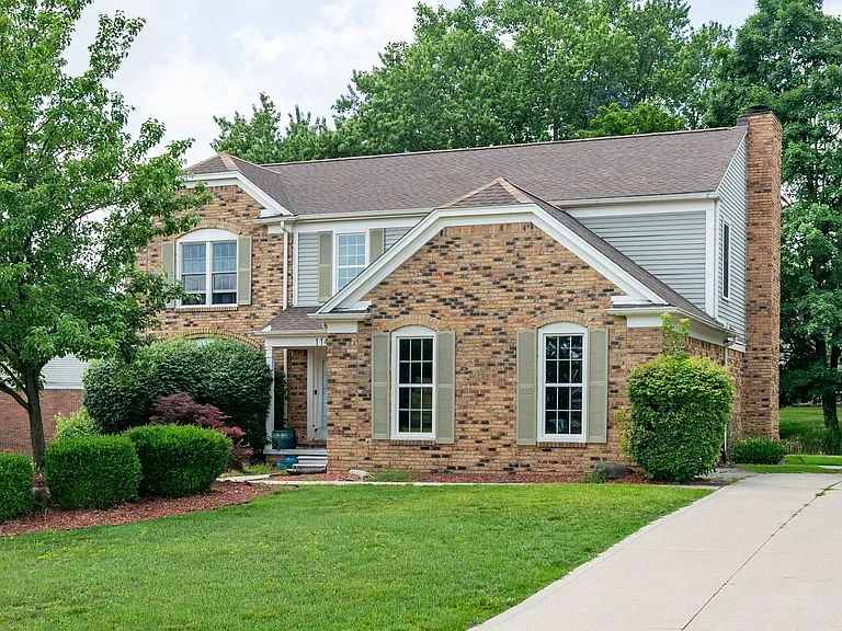 1141 Sandy Ridge Dr — Photo 1