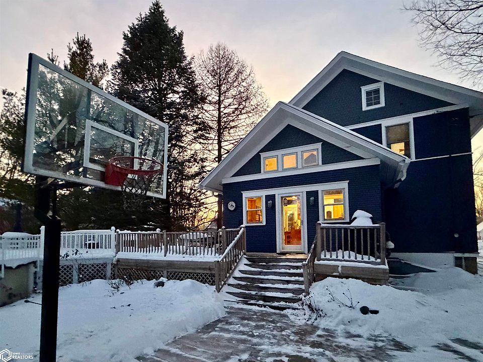 2nd image of 1126 Summer St