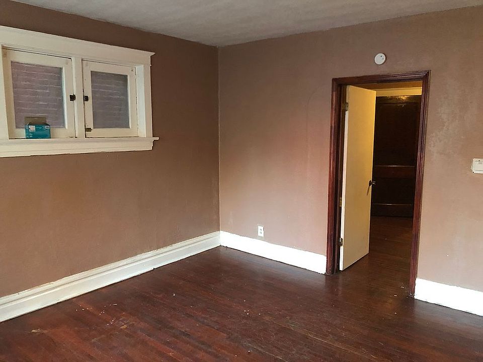 1st image of 3615 Iowa Ave