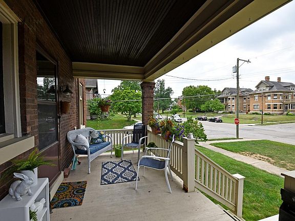3rd image of 4328 Floral Ave