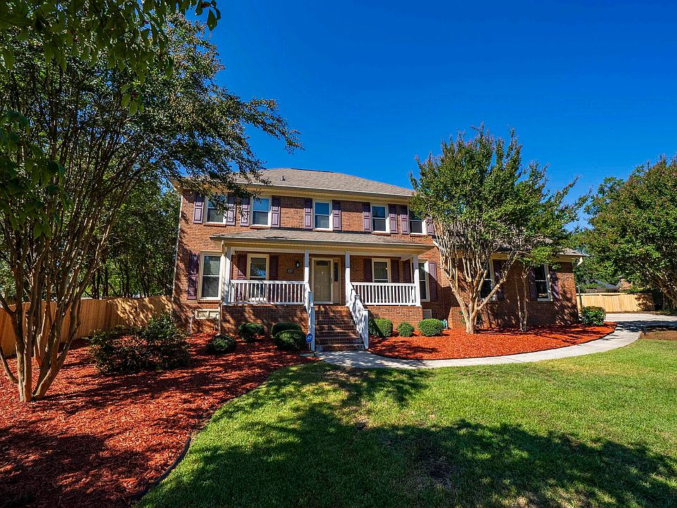 1st image of 127 Nursery Ridge Ln