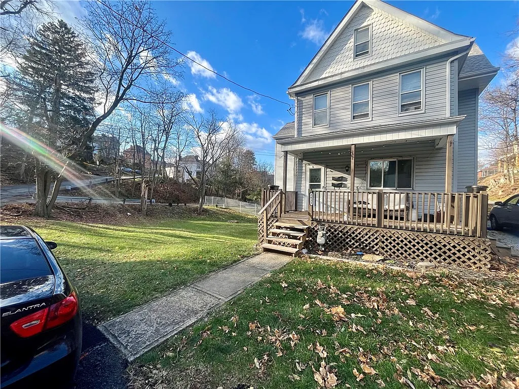 2433 Eiler Ave photo 1