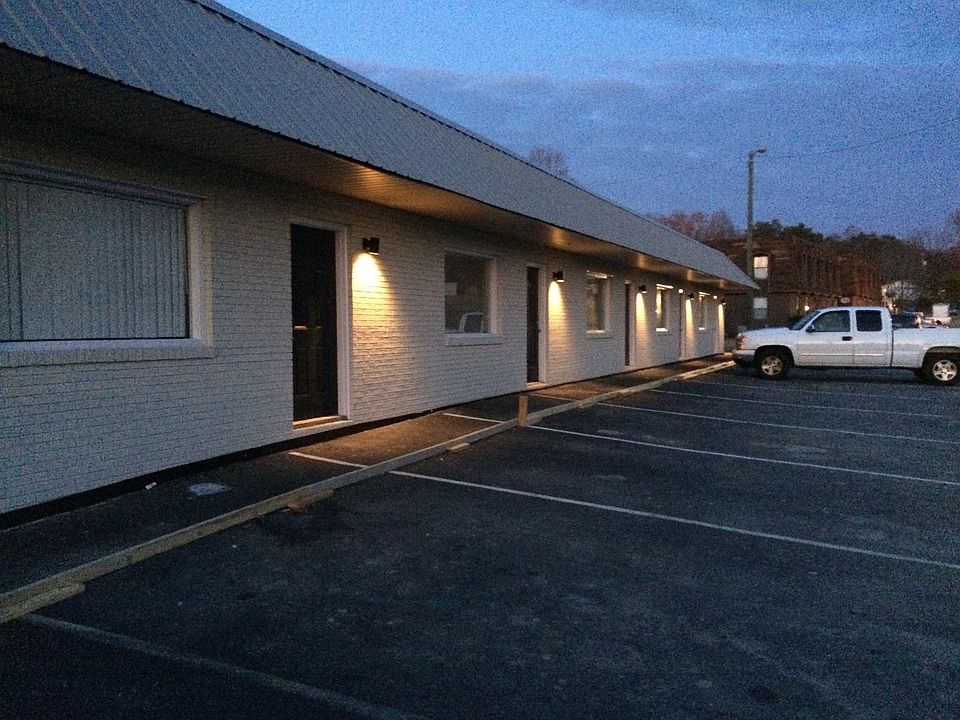 1st image of 424 Maryville Hwy Ste 4