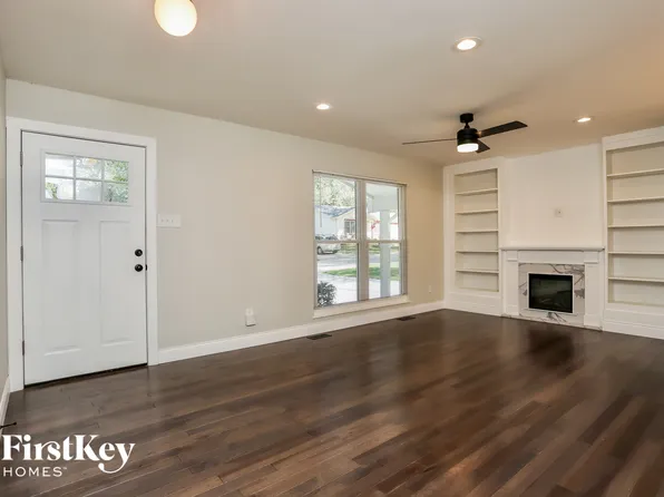 119 Bramblewood Dr, Saint Peters, MO 63376