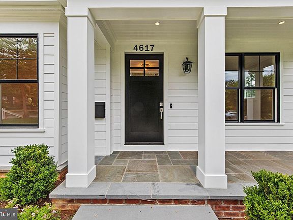 3rd image of 4617 S Chelsea Ln