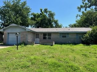 3013 El Camino St, Ponca City, OK 74604
