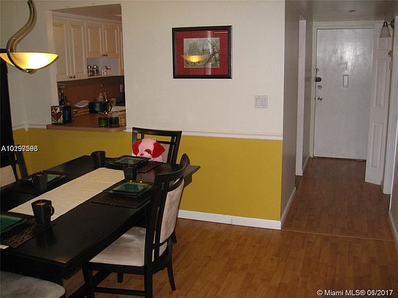 3rd image of 1305 NE Miami Gardens Dr #1402W