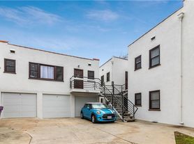 4603/226, 226 QUINCY AVE