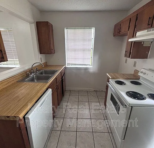 125 Country Ln #A — Photo 3