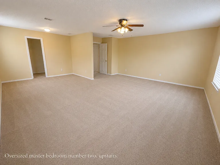 511 Travis Ranch Trl — Photo 20