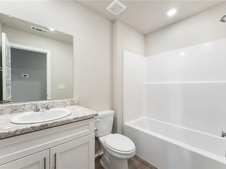 6812 SW Memphis Ave — Photo 20